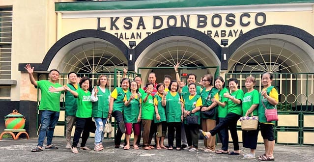 LLCS Vihara Widya Surya Padma-Surabaya (泗水蓮齊堂) berbagi kebahagiaan untuk Panti Asuhan Karya Kasih & Panti Asuhan Don Bosco LLCS Vihara Widya Surya Padma-Surabaya (泗水蓮齊堂) berbagi kebahagiaan untuk Panti Asuhan Karya Kasih & Panti Asuhan Don Bosco