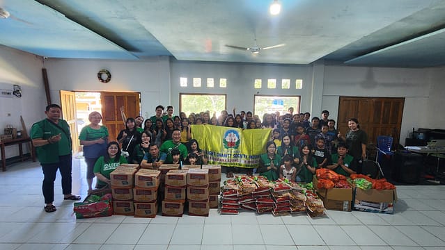 Vihara Dharma Agung, Makassar (錫江本願雷藏寺) Bakti Sosial ke Yayasan Cipta Generasi Baru di Kabupatan Maros Vihara Dharma Agung, Makassar (錫江本願雷藏寺) Bakti Sosial ke Yayasan Cipta Generasi Baru di Kabupatan Maros