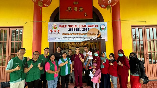 LLCS Vihara Vajra Bumi Dwipa Tarakan (佛理堂) dalam rangka Bulan Trisuci Waisak 2568BE/2024, mengadakan Bakti Sosial Donor Darah dan Pengecekan Kesehatan Gratis bersama-sama dengan PMI (Palang Merah Indonesia) LLCS Vihara Vajra Bumi Dwipa Tarakan (佛理堂) dalam rangka Bulan Trisuci Waisak 2568BE/2024, mengadakan Bakti Sosial Donor Darah dan Pengecekan Kesehatan Gratis bersama-sama dengan PMI (Palang Merah Indonesia)