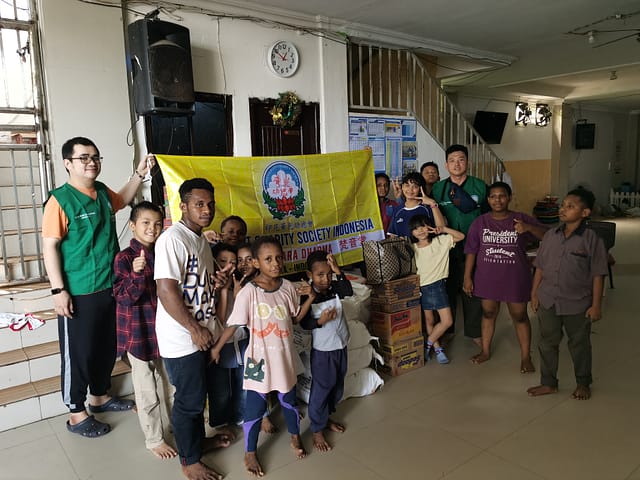 LLCS Cetya Vajra Svara Dharma 梵音堂 berbagi di Panti Asuhan Pondok Kasih Agape LLCS Cetya Vajra Svara Dharma 梵音堂 berbagi di Panti Asuhan Pondok Kasih Agape