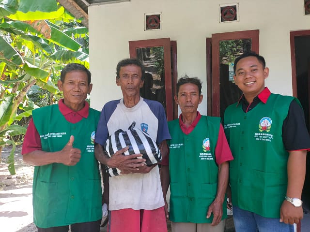 LLCS Vihara Vajra Bumi Arya Kertawijaya雷音同修會 Semangat Berbagi di Kabupaten Cilacap LLCS Vihara Vajra Bumi Arya Kertawijaya雷音同修會 Semangat Berbagi di Kabupaten Cilacap