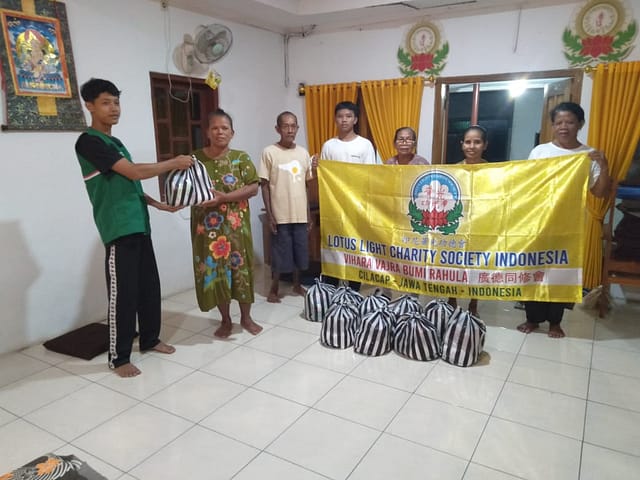 Trimula Puja 2026 dan Aksi Berbagi LLCS Vihara Vajra Bumi Rahula (廣德同修會) untuk Sepuluh Keluarga